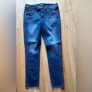 EXPRESS MID RISE ANKLE LEGGINGS- STRETCH DENIM PERFECT W/RED SIDE STRIPE (8R)
